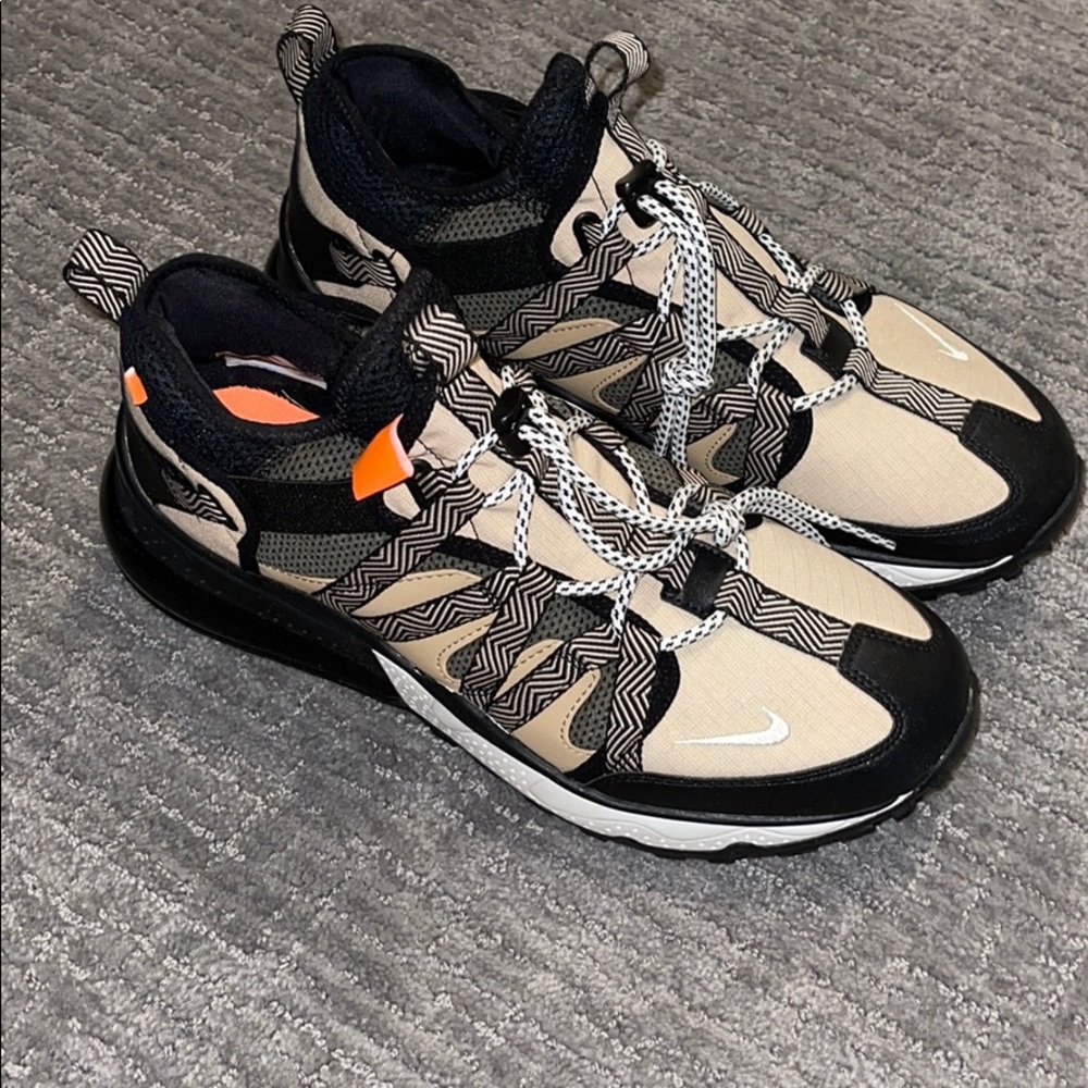 Men’s Nike Sneakers